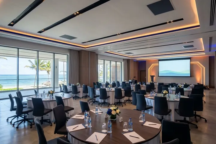 Conference Hall Sound — Coastal Hotel